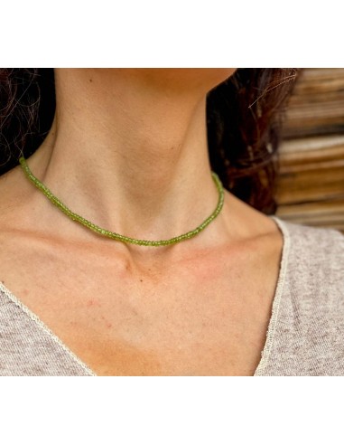 Peridoto facetado collar