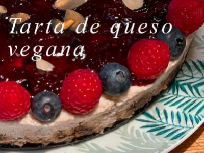 DISFRÚTATE CON ESTA TARTA DE QUESO VEGANA